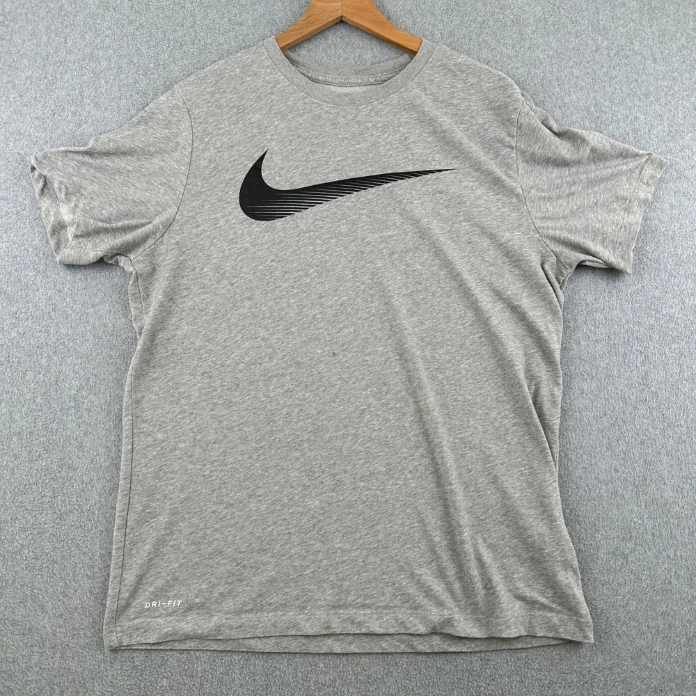 Nike Shirt Mens Large Gray The Nike Tee Dri-Fit Short Sleeve Swoosh Graphic